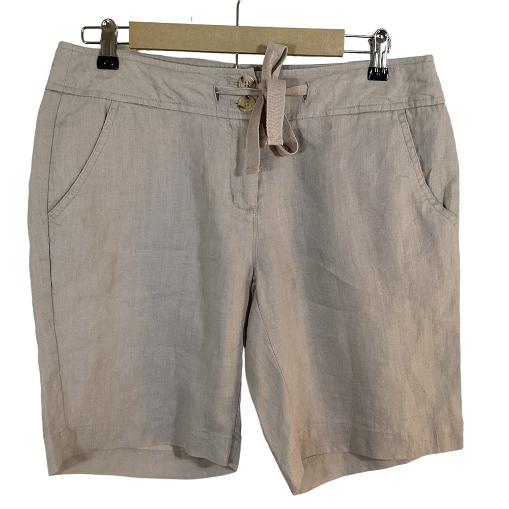 Carole Little Women’s 100% Linen Beige Bermuda Shorts.  Size 8